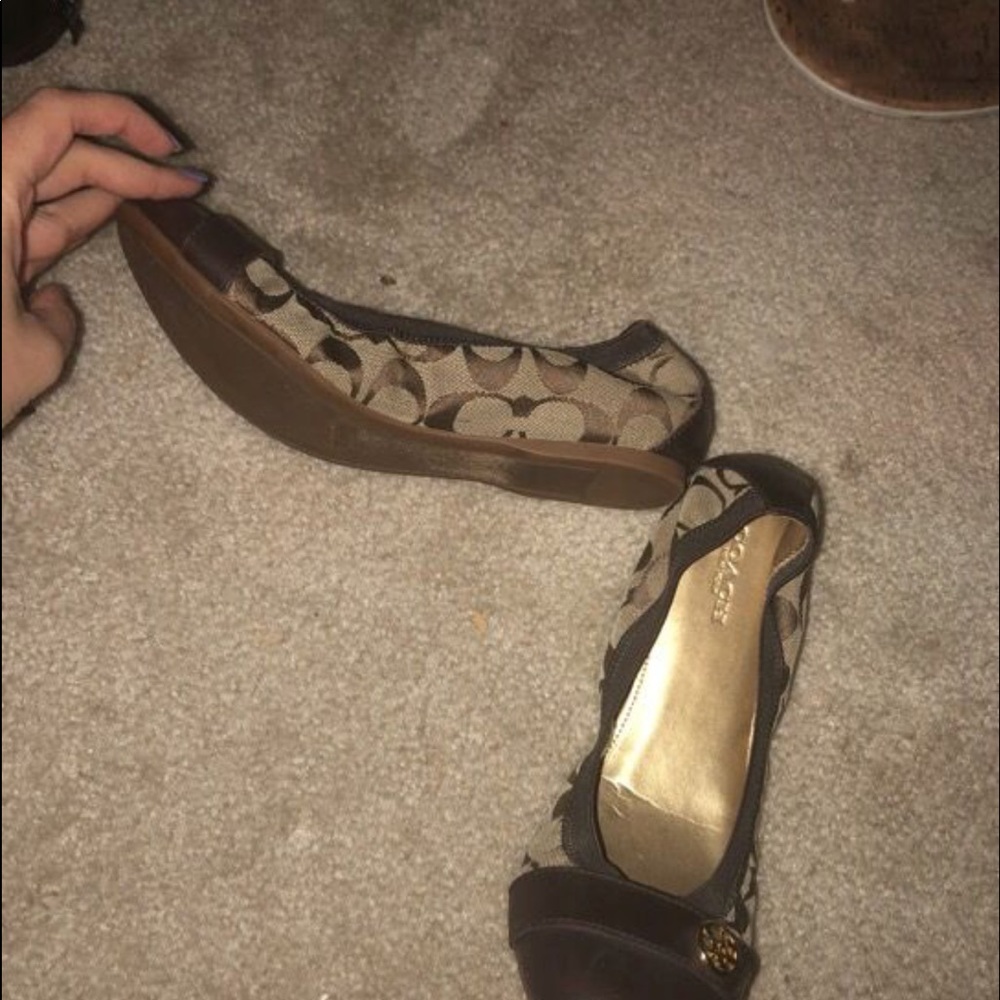 Coach flats